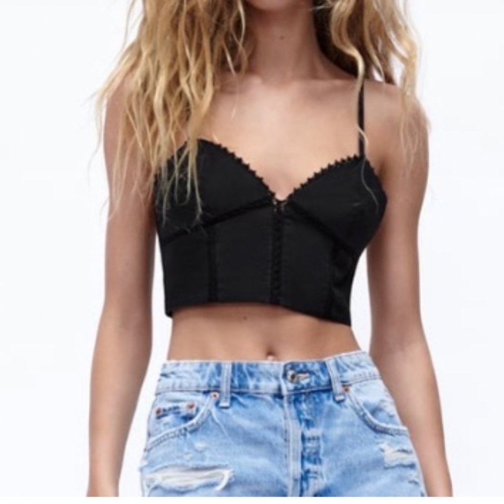 [BRAND NEW] ZARA Black Lace Poplin Top (Never Worn) - Size Small